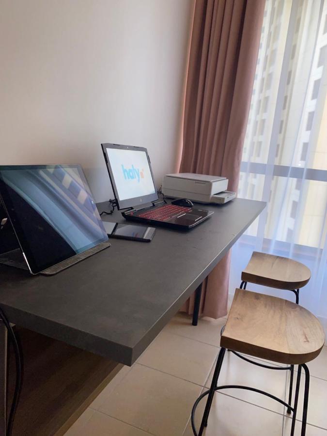 Grays Hostel By Haly Dubai Esterno foto